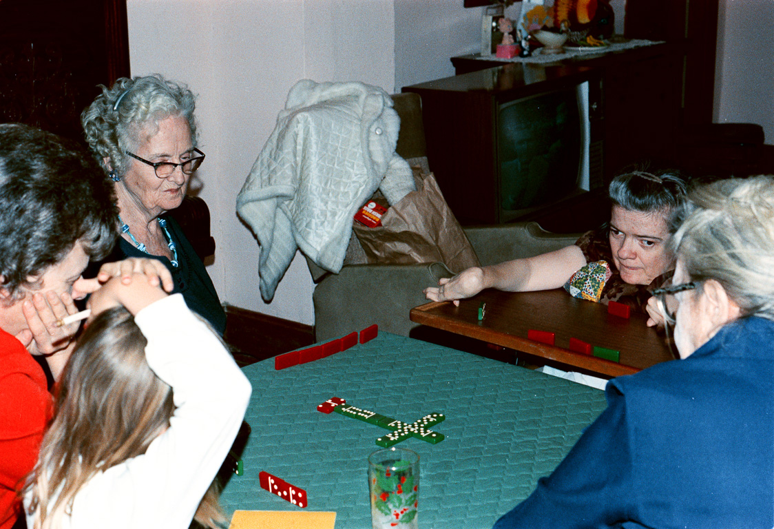 Mom, Scherre, Opal, Beanie & Grandma