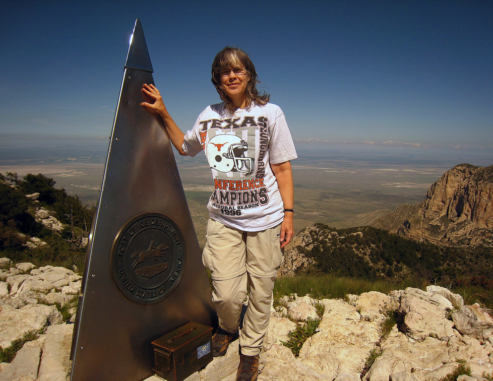 Sarah & the monument