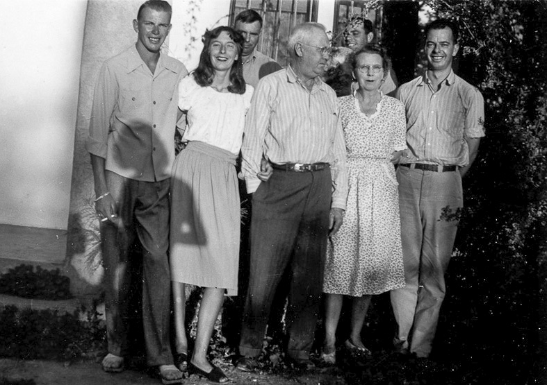 Taffy's Family (1947)