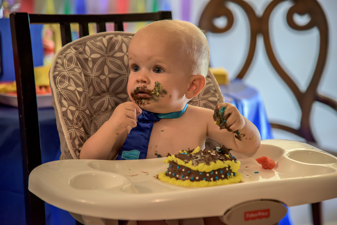 RIley and his birthday cake